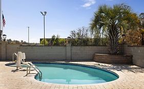 Holiday Inn & Suites Columbia Ne - Ft Jackson Area By Ihg